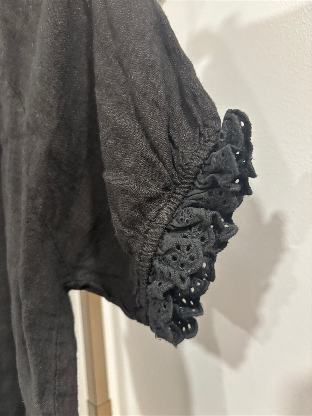 Black Lace-Trim Button Down Linen Top - Picture 5 of 6